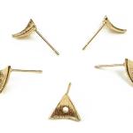 Boucles d'oreilles triangle pour la Saint-Valentin gris acier en plaqué Or à clous pour femme 