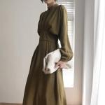 Robes plissées mi-longues à manches longues look vintage pour femme en promo 