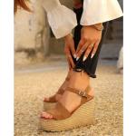 Sandales à brides camel en cuir 