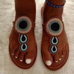 Tongs pour la fête des mères marron imprimé africain en cuir à perles en cuir pour pieds larges style ethnique 