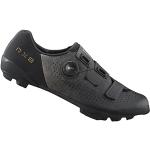 Chaussures de vélo Shimano blanches Pointure 44 look fashion 