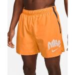 Shorts de running Nike Challenger blancs Taille L pour homme 