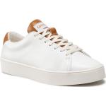 Baskets basses Guess blanches look casual pour femme 
