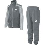 Survêtements Nike Sportswear gris look sportif pour garçon de la boutique en ligne Tennis-Point.fr 