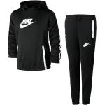 Survêtements Nike Sportswear noirs look sportif pour garçon de la boutique en ligne Tennis-Point.fr 