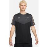 T-shirts Nike Repeat noirs Taille XS look fashion pour homme en promo 