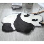 Tapis en peau en fourrure à motif pandas pour enfant 