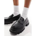 Chaussures casual Tommy Hilfiger noires en cuir à bouts carrés Pointure 40 look casual pour femme 