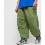 Pantalons cargo Urban Classics verts Taille L look sportif pour homme 