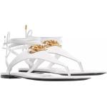 Valentino Garavani Sandales, V-Logo Chain Thong Flat Sandal en blanc - pour dames