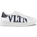 Baskets à lacets Valentino Garavani blanches en caoutchouc à lacets Pointure 41 look casual pour homme 