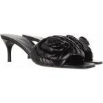 Chaussures Valentino Garavani noires à élastiques pour femme en promo 
