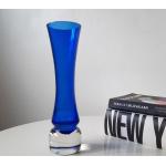 Vases tube bleus en verre scandinaves 