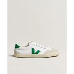 Chaussures de volley-ball Veja blanches pour homme 