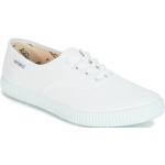 Baskets basses Victoria blanches look casual 