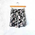 Shorts taille haute blancs Taille XS look fashion 