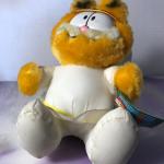 Vintage Brand New Mcdonald's Garfield Angel Peluche Toy - Rare Vintage Nostalgia