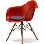 Chaises design Vitra rouge coquelicot avec accoudoirs modernes 