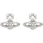 Boucles d'oreilles de créateur Vivienne Westwood argentées en laiton à perles à motif papillons en argent pour femme en promo 