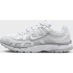Baskets  Nike P-6000 blanches Pointure 40 pour femme 